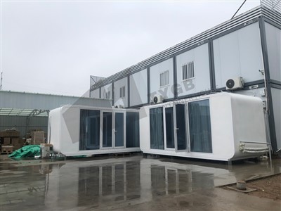 Kabina planinske jabuke s montažom